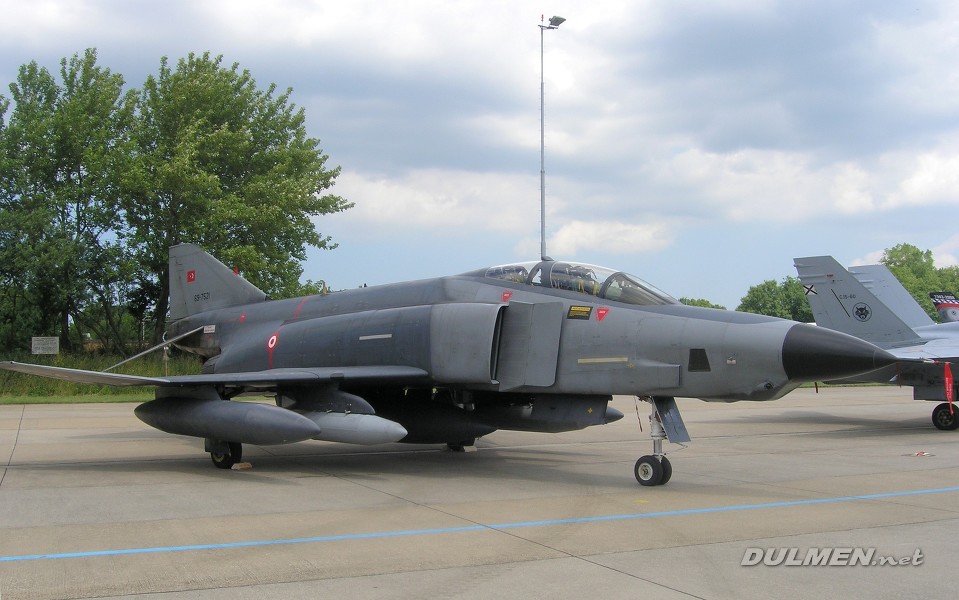 Phantom RF-4E 69-7521 113filo (TuAF)